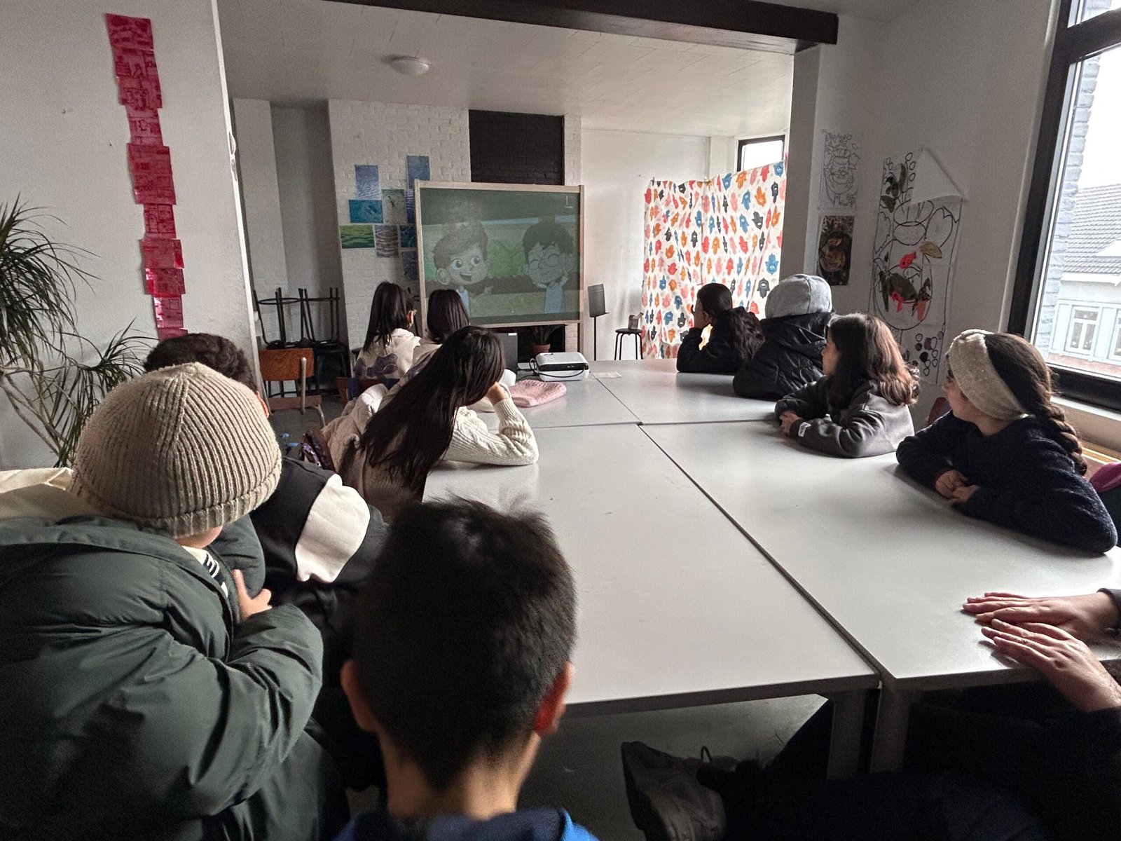 Kinderen tijdens de zaterdagwerking